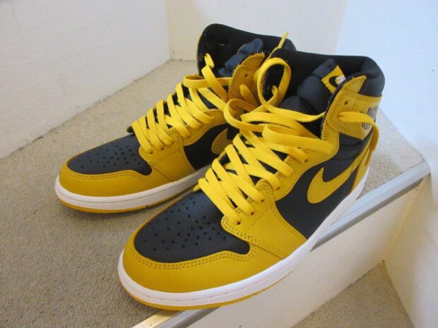 ナイキ　NIKE AIR JORDAN 1 RETRO HIGH OG Pollen　555088-701 スニーカー